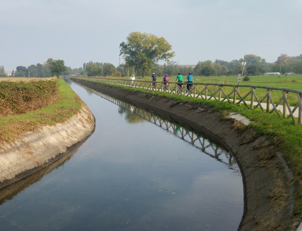 La ciclabile del Villoresi, parte del percorso della tapasciata di Carugate